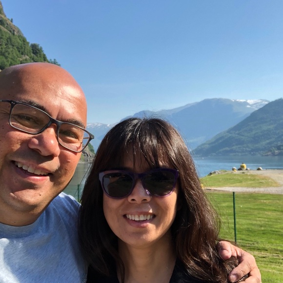 Meet your posher, Mae - Picture 3 of 5